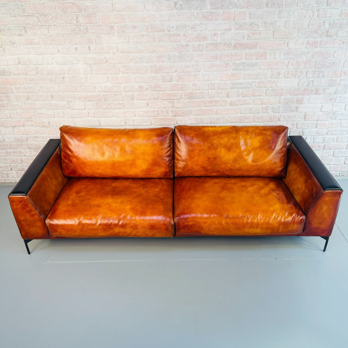 Vintage Arflex Italian Hand Dyed Tan Leather Large 3/4 Seater Sofa