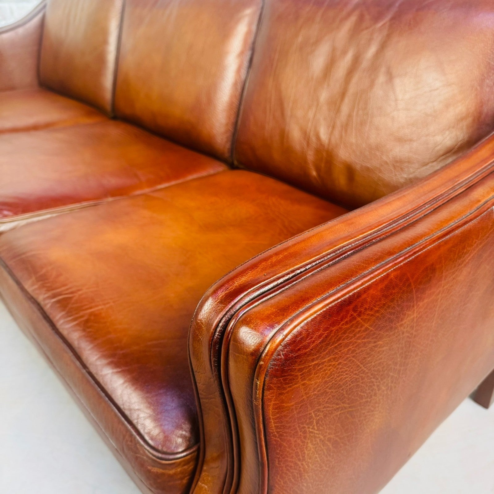 1970s Vintage Danish Dark Tan Leather Three Seater Sofa – Sleek Design