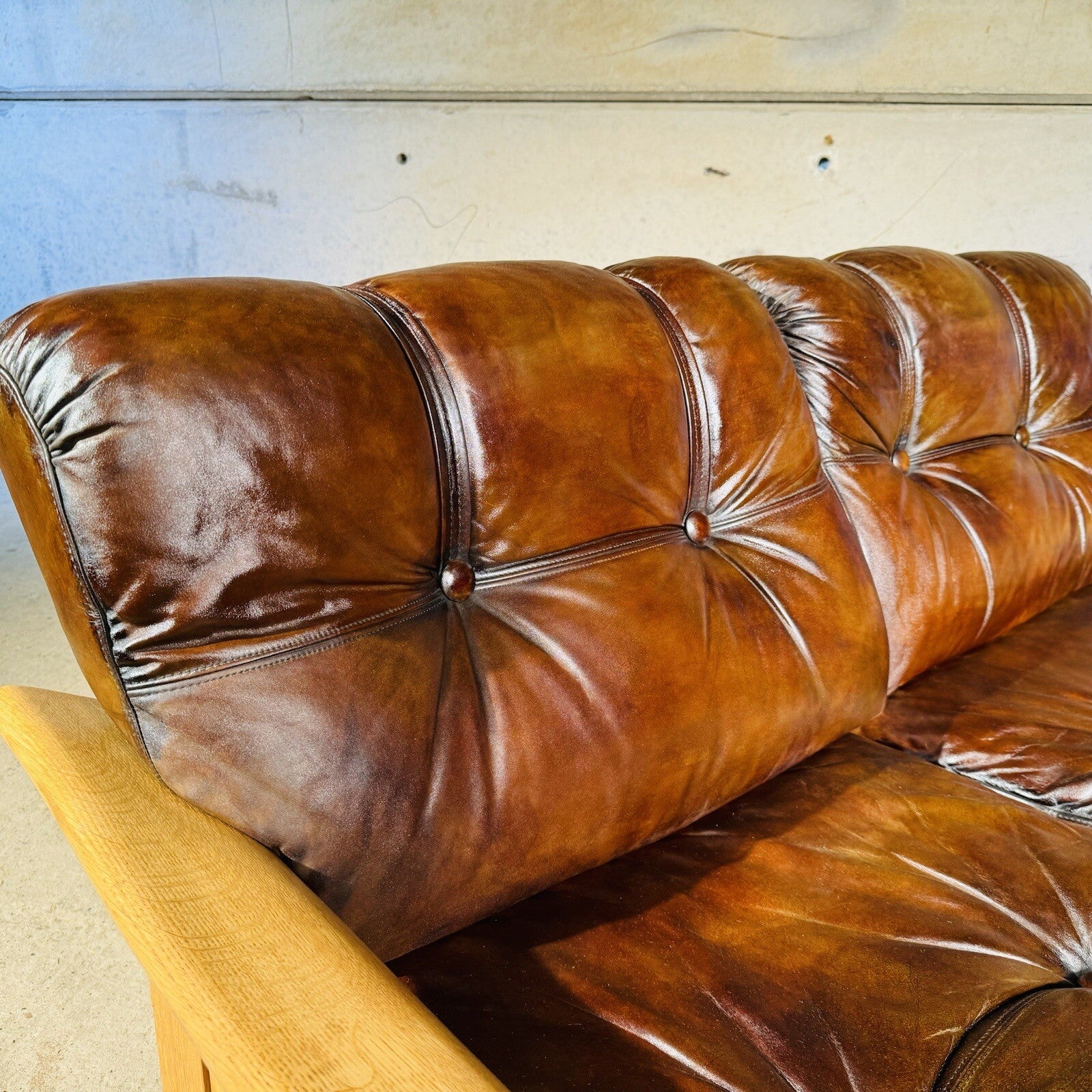 Nielaus Møbler Two-Seater Sofa Danish Design, Solid Oak, Hand-Dyed Leather