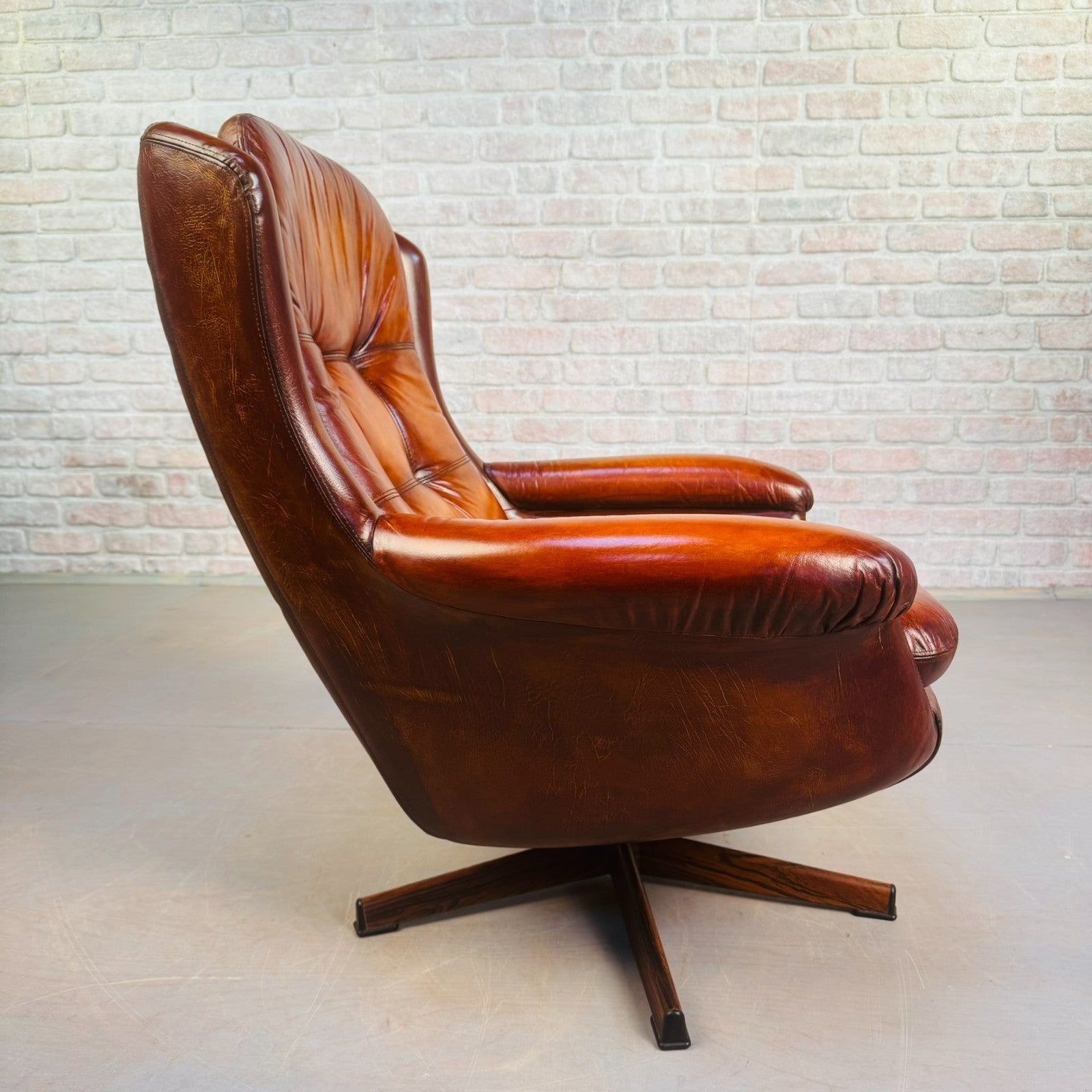 1970s Danish Egg Chair – Cognac Leather Swivel Base