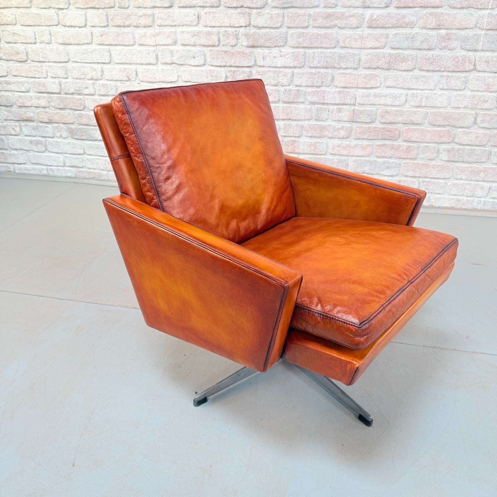 Vintage 1970s Danish Cognac Hand-Dyed Leather Swivel Chair