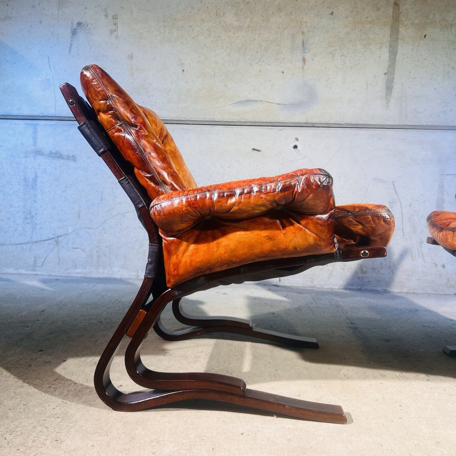 Pair of Vintage Norwegian Mid C Tan Leather Armchairs by Oddvin Rykke