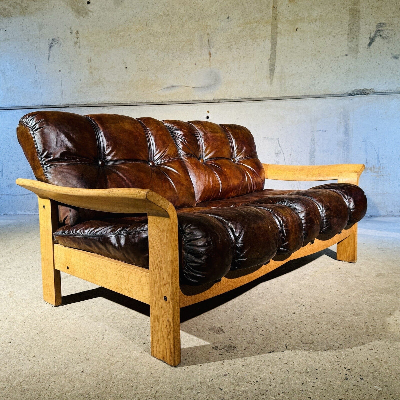 Nielaus Møbler Two-Seater Sofa Danish Design, Solid Oak, Hand-Dyed Leather