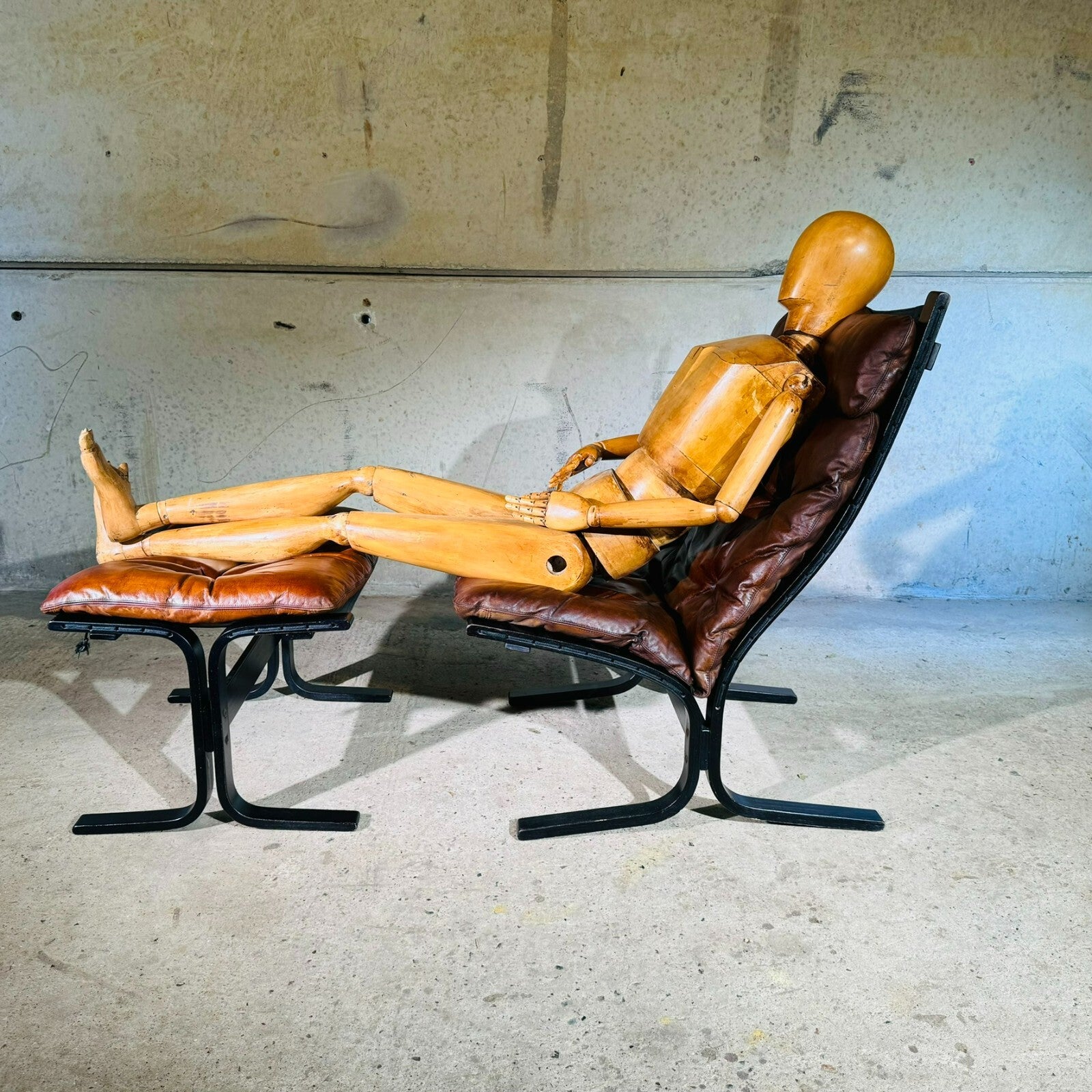 Vintage 1970s Westnofa Highback Tan Leather Chair & Footstool Ebonised Beech