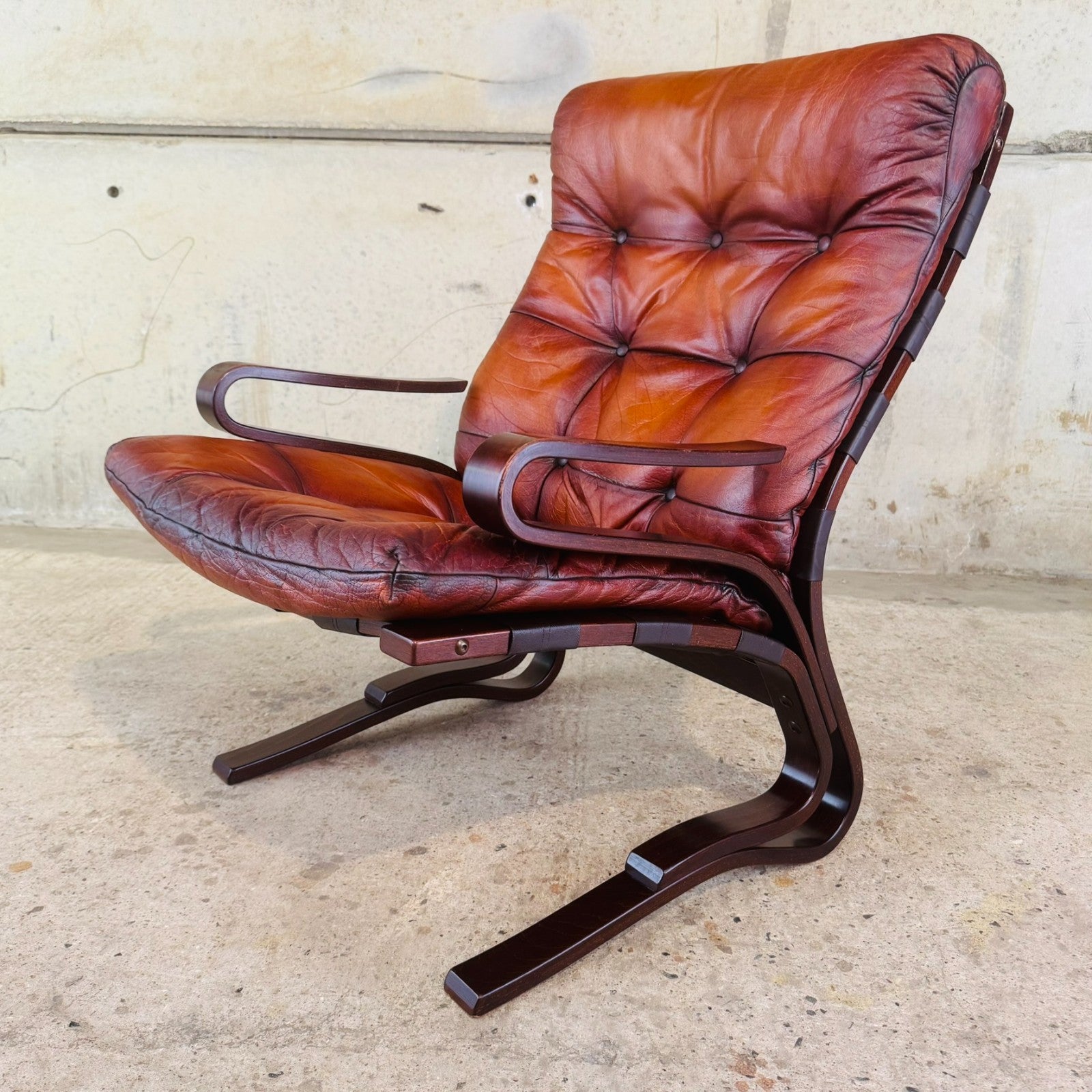 Norwegian Hove Møbler 'Skyline' Lounge Chair  & Footstool – 1970s Leather