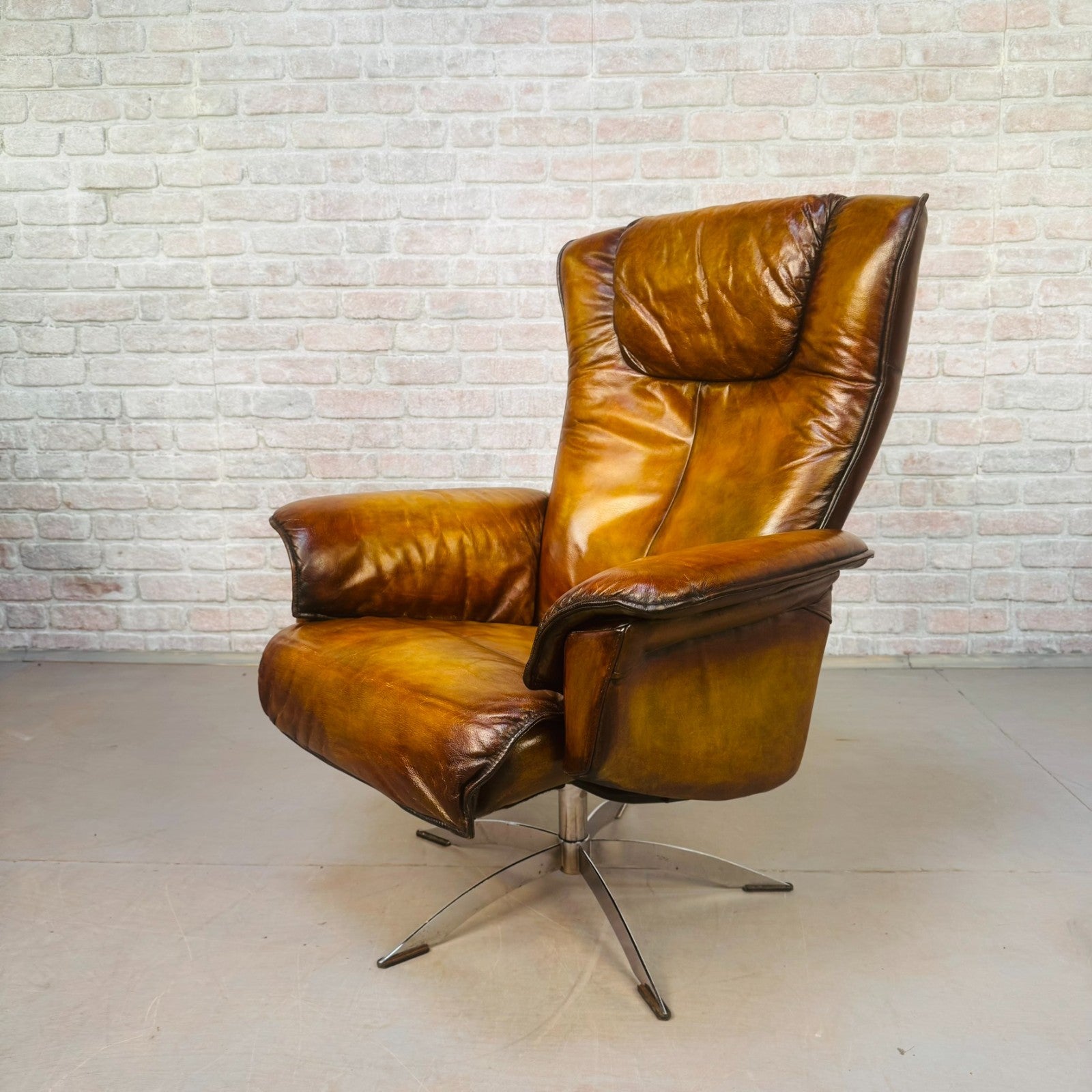 Vintage Danish Hort Knudsen Tan Leather Swivel Reclining Chair