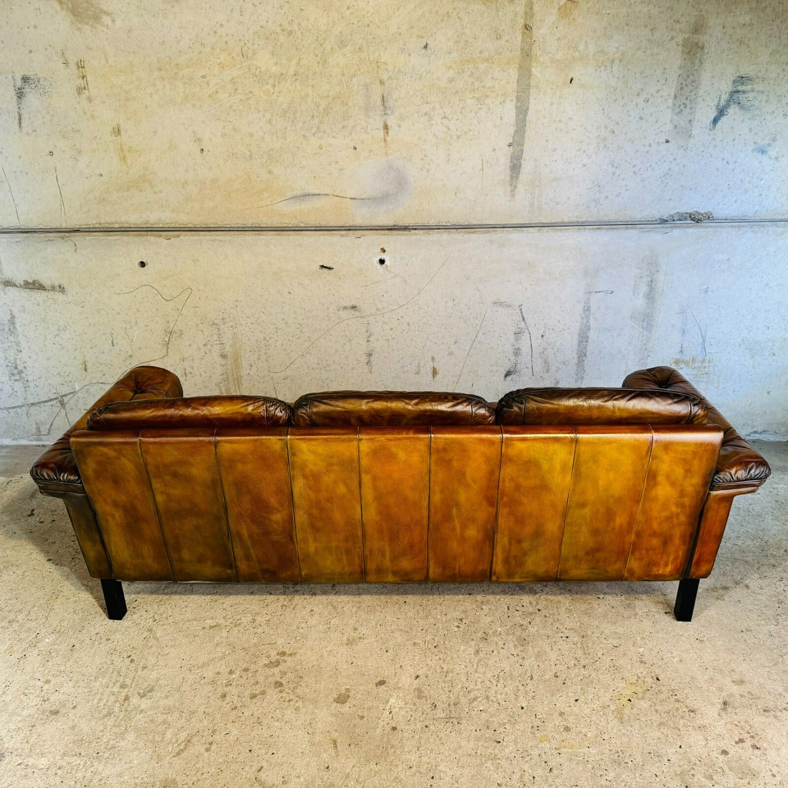 Fantastic 1970s Swedish Tan Leather Three-Seater Sofa – Stylish Comfortable