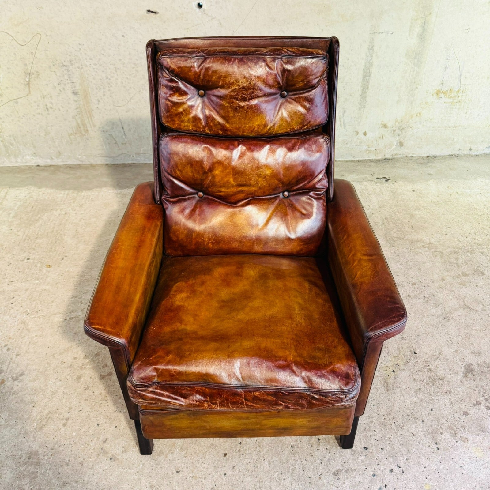 Vintage 70s Danish High-Back Tan Leather Chair – Timeless Comfort & Style