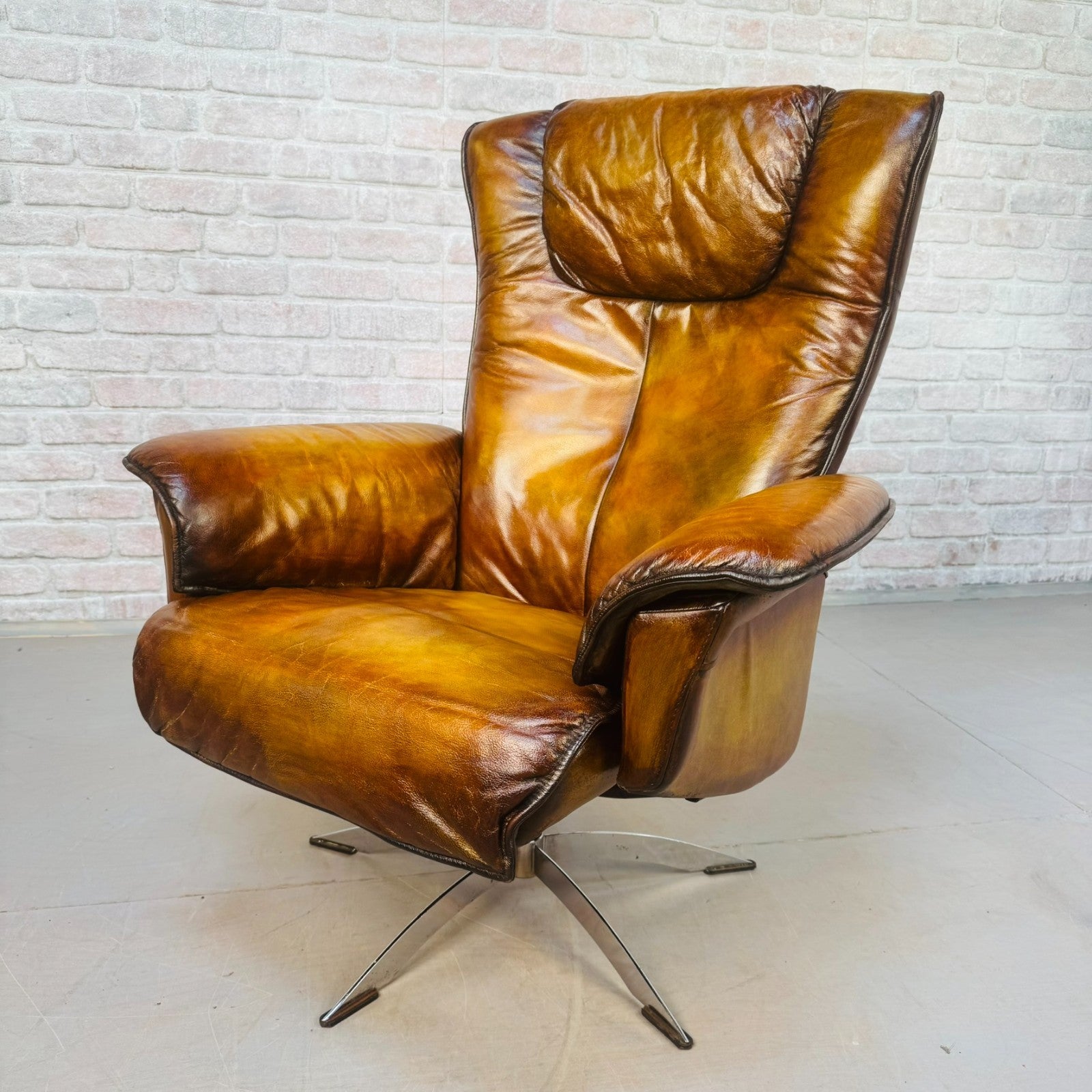 Vintage Danish Hort Knudsen Tan Leather Swivel Reclining Chair