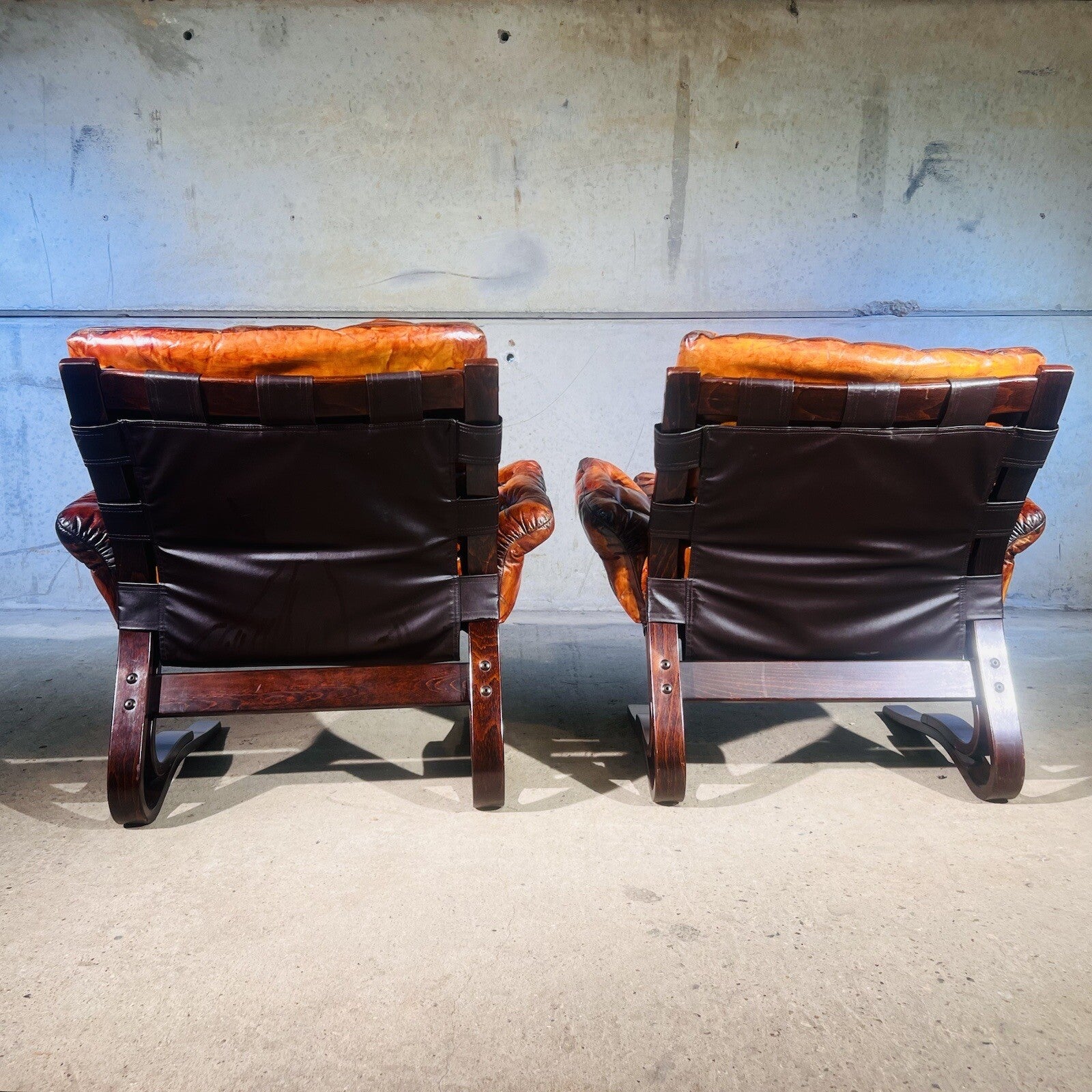 Pair of Vintage Norwegian Mid C Tan Leather Armchairs by Oddvin Rykke