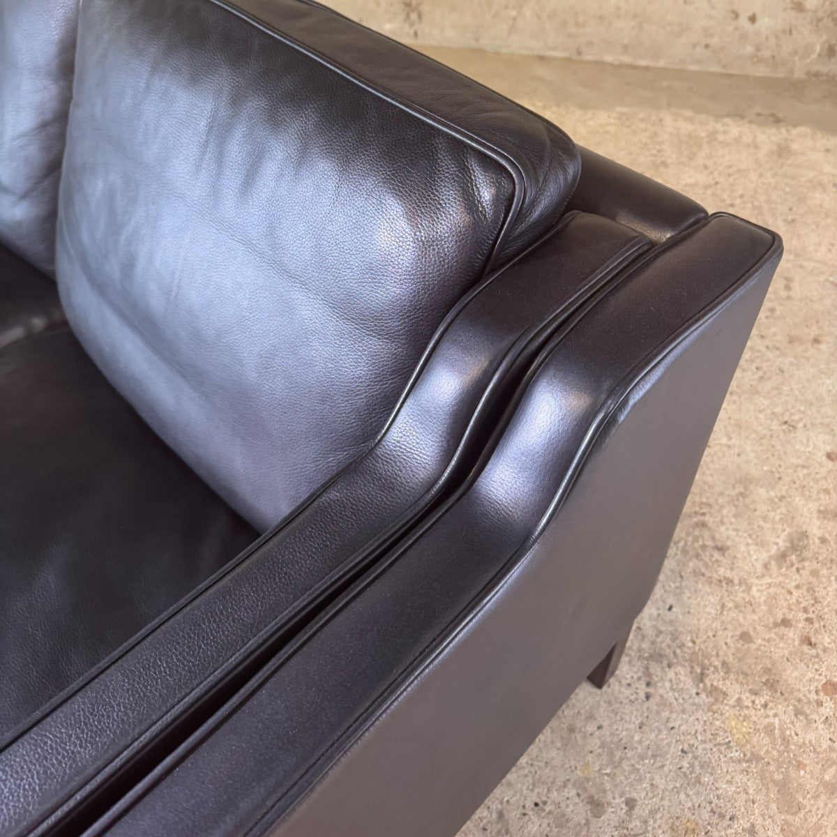Vintage Danish Three-Seater Black Leather Sofa by Stouby – Stylish