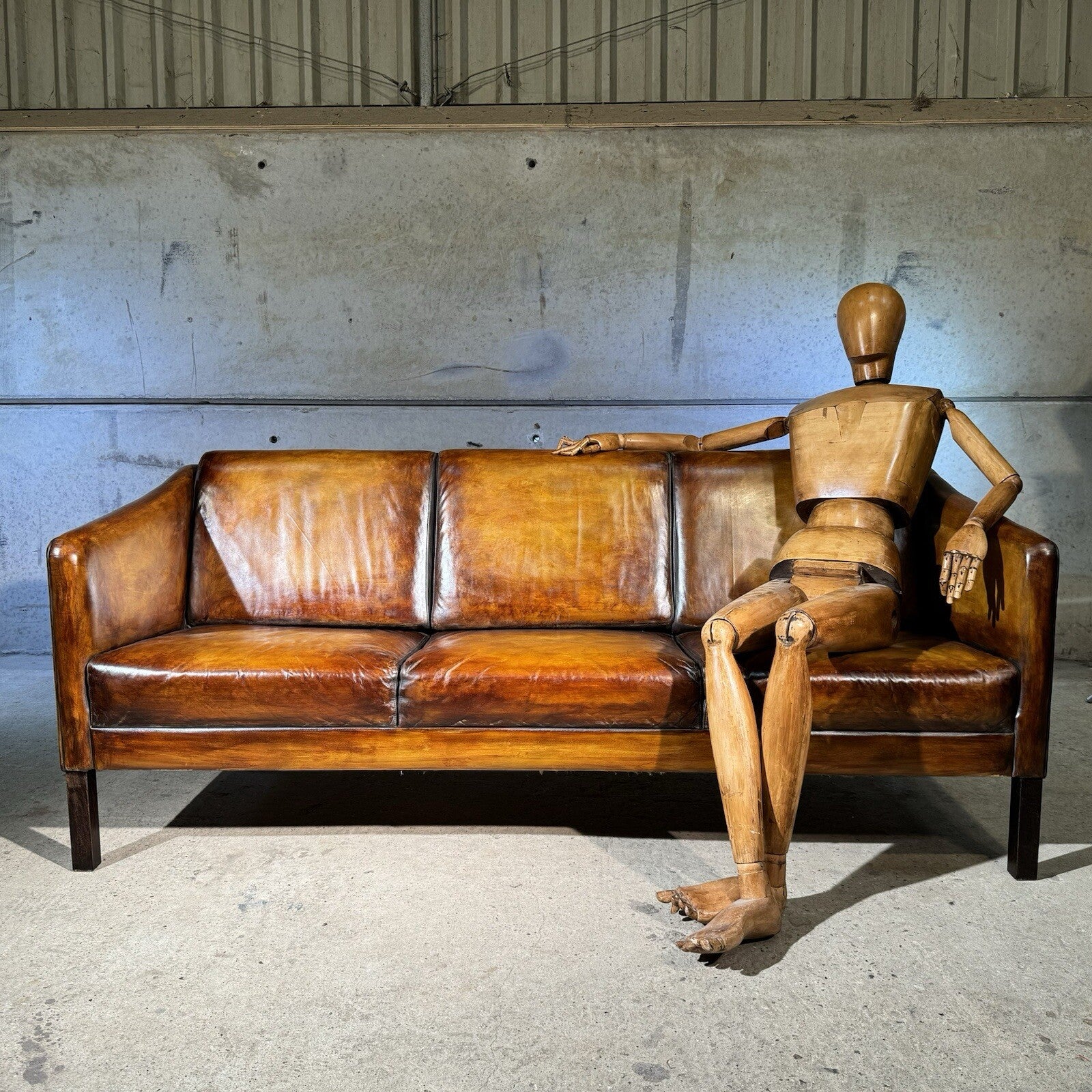 Sleek Vintage 1970s Danish Three-Seater Leather Sofa - Patina Light Tan
