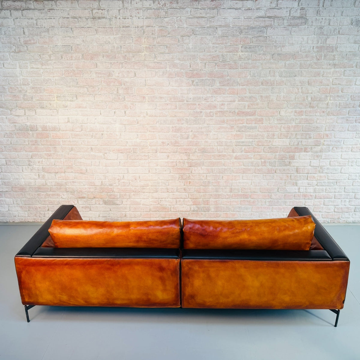 Vintage Arflex Italian Hand Dyed Tan Leather Large 3/4 Seater Sofa