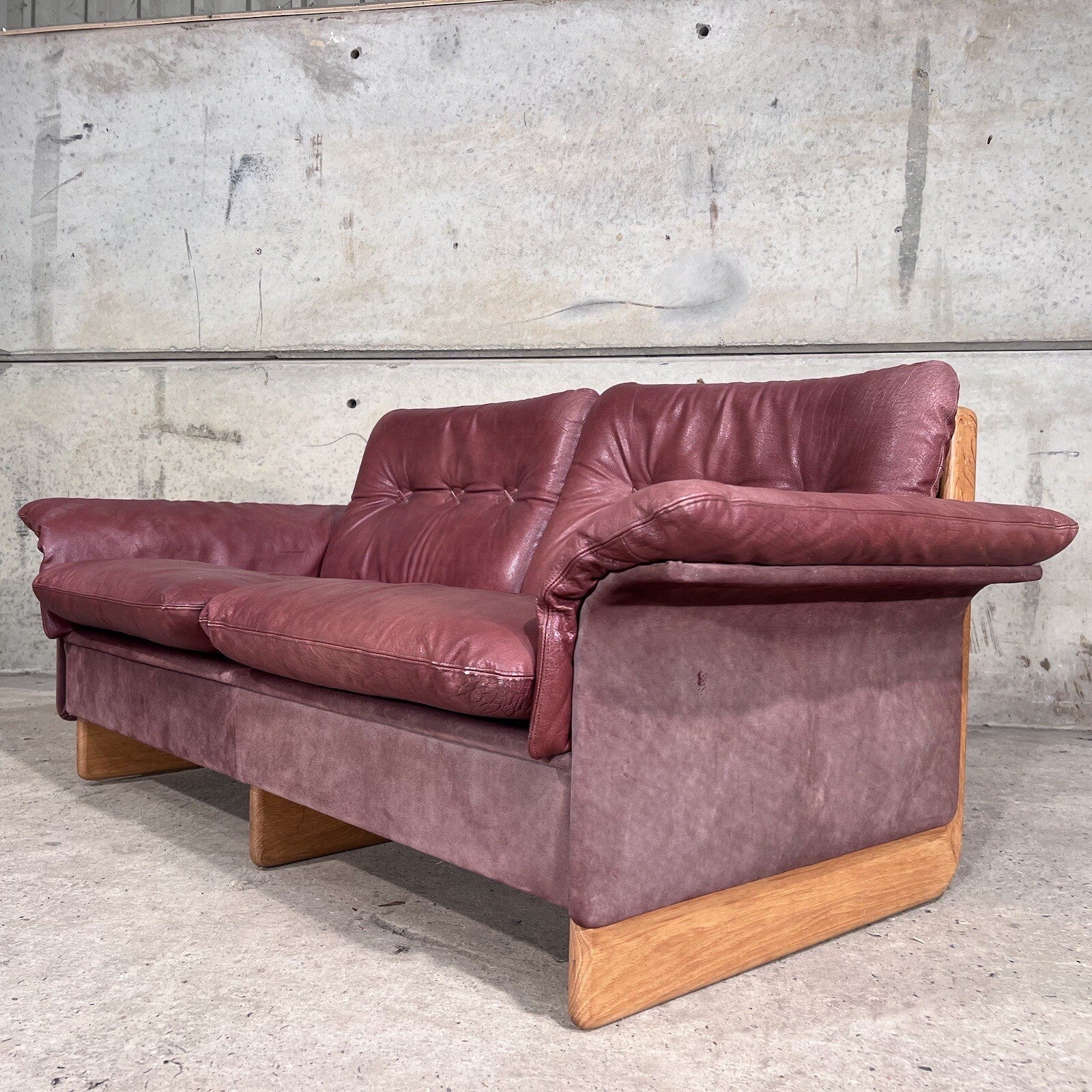 A Superb 1970s De Sede  two-seater Mauve leather sofa