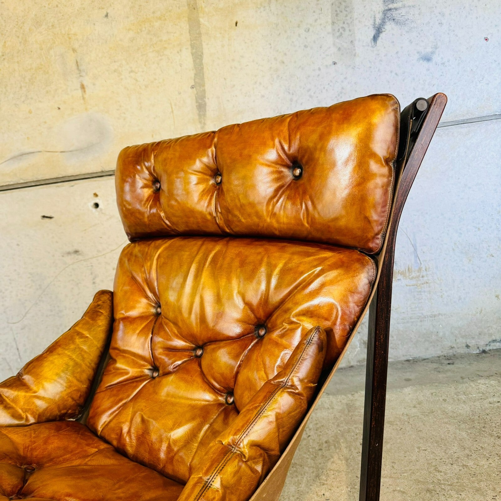 Vintage Pair of 70s Scandinavian Viking Chairs by Jim Myrstad Tan Leather