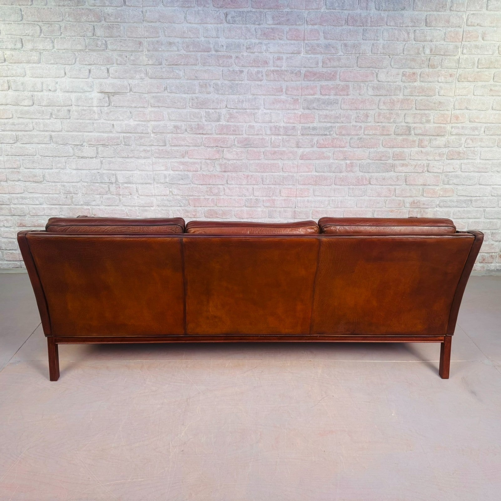 1970s Vintage Danish Dark Tan Leather Three Seater Sofa – Sleek Design
