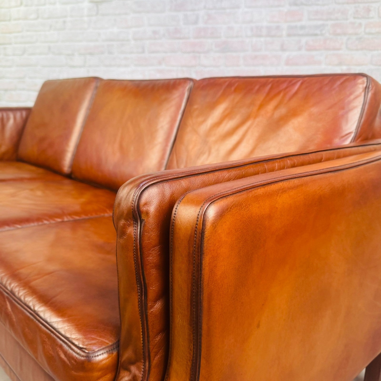 Elegant Vintage Danish 1970s Mogens Hansen Three Seater Tan Leather Sofa