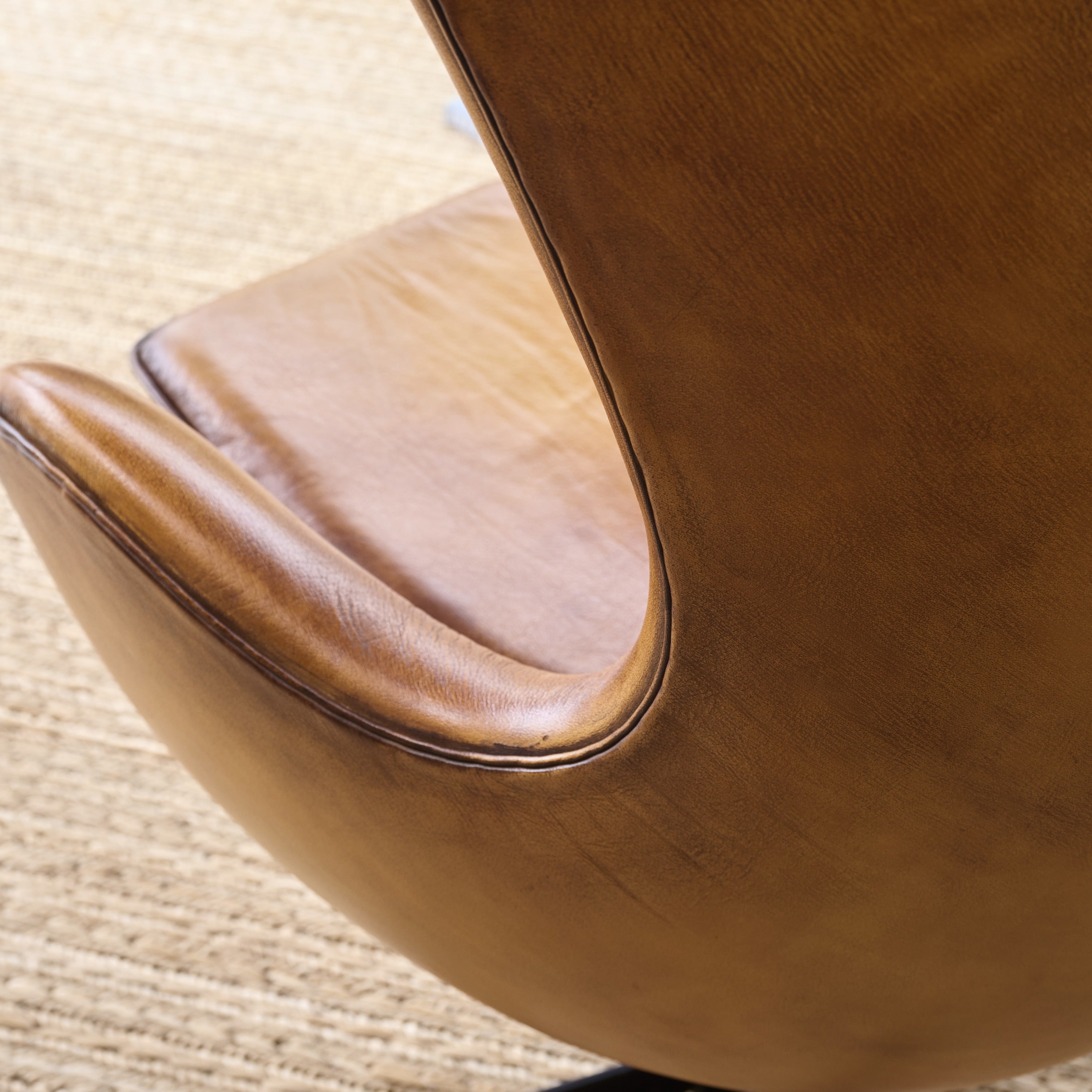 THE EGG | Chair