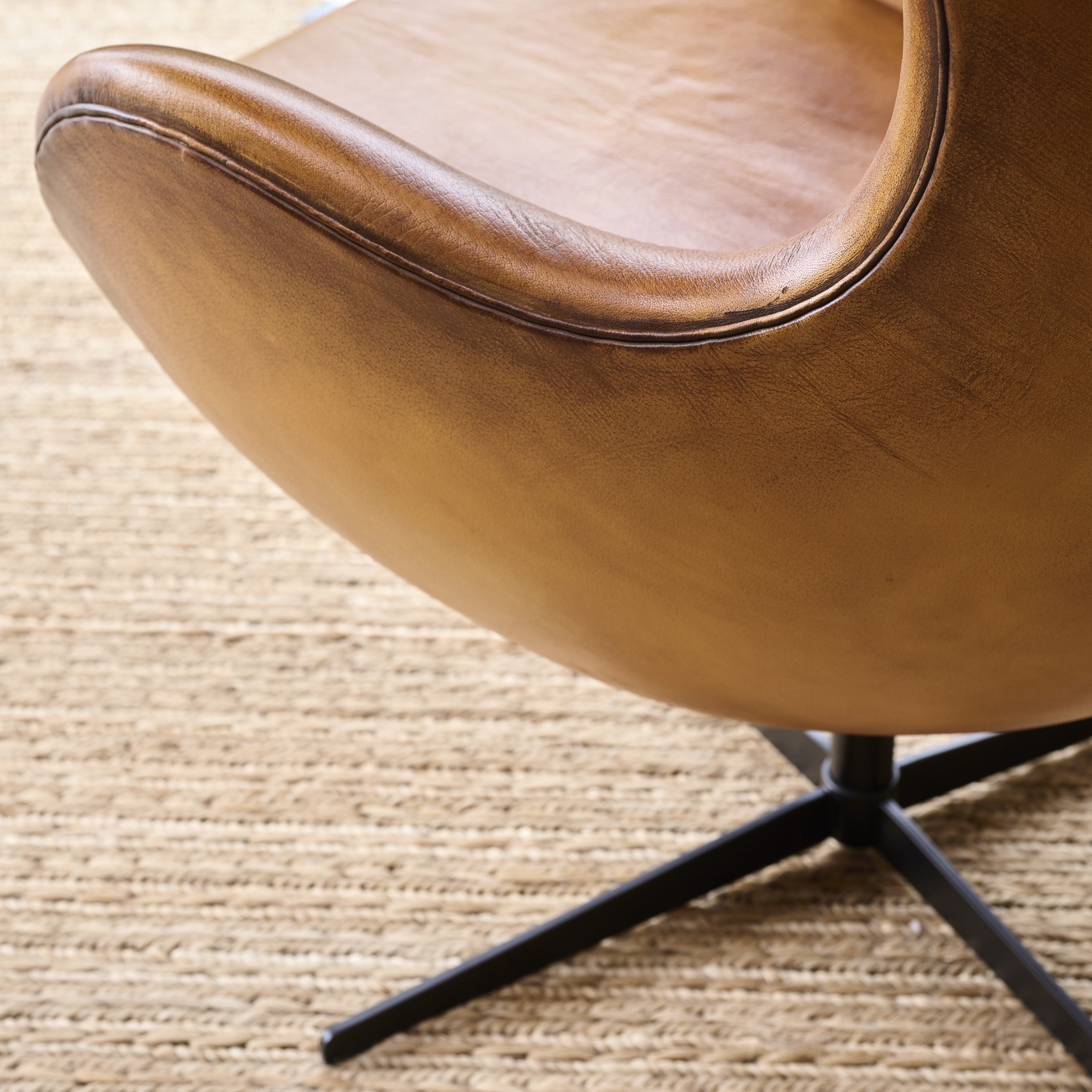 THE EGG | Chair