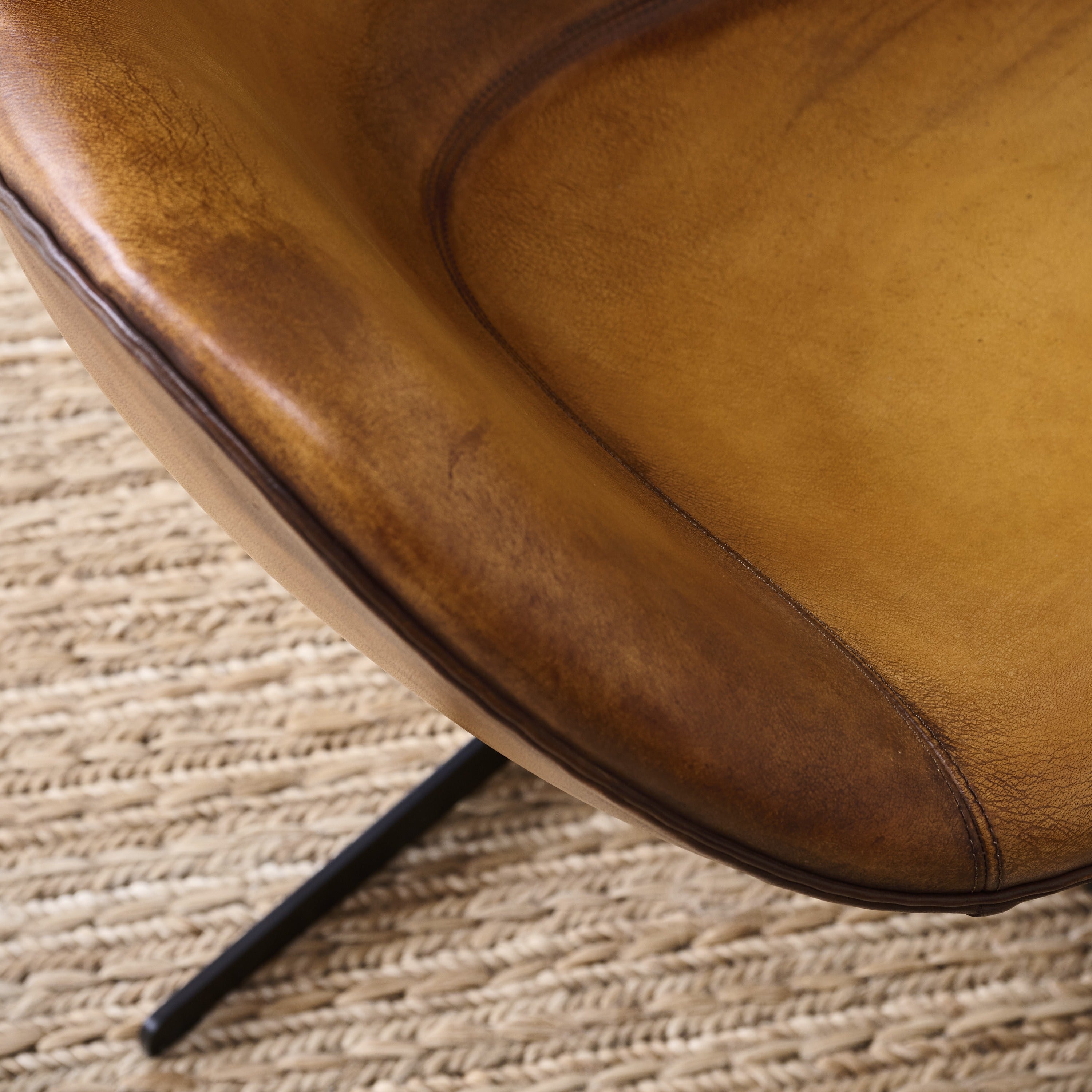 THE EGG | Chair